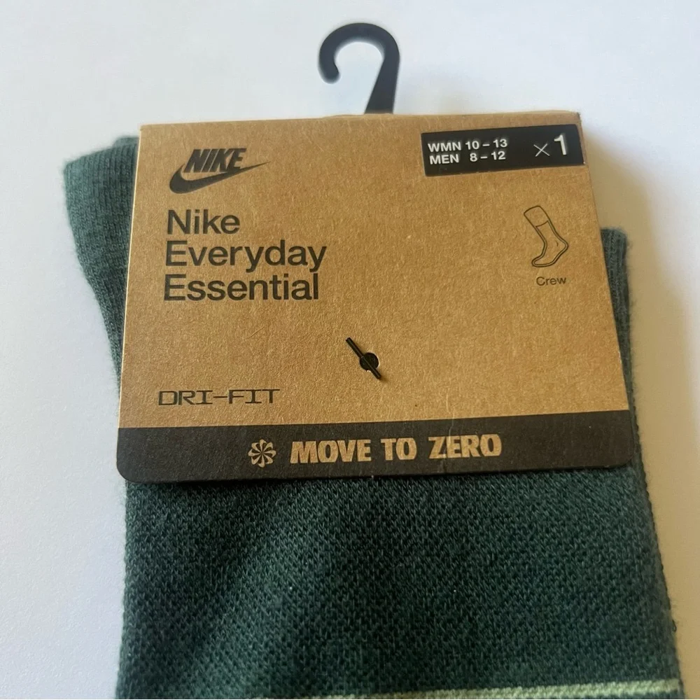 NIKE EVERYDAY ESSENTIAL MOVE TO ZERO DRI-FIT SOCKS GREEN LARGE NWT